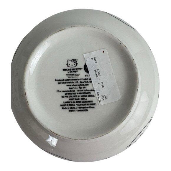 Hello Kitty Christmas Holiday Candy Cane Ceramic Bowl by Sanrio Set of 2 6" NEW - Picture 6 of 9